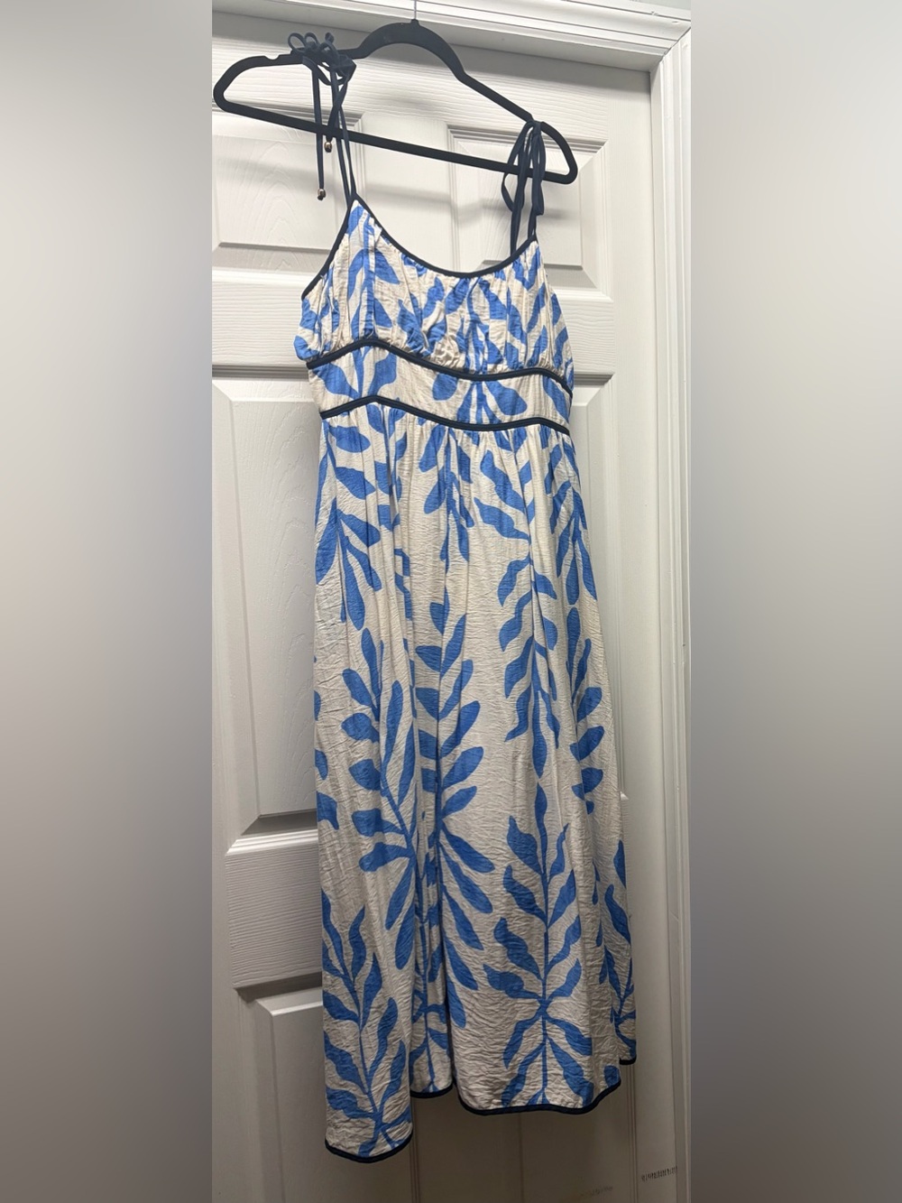 entro White Dress with Blue Leaf Print